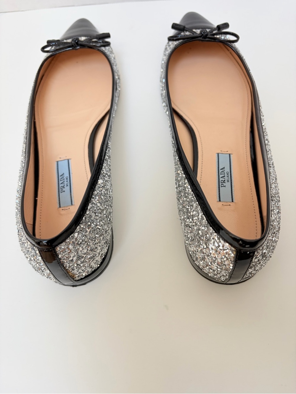 Prada Glitter Ballet Flats Pointed Toe Bow Patent Leather Silver Black Size 38.5 - Picture 10 of 15